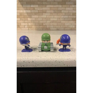 Awesome Little Green Men. SD‎